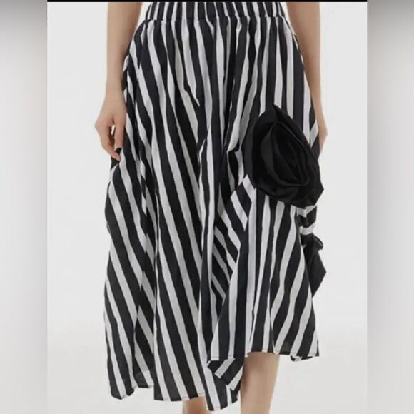 Stripe Rosette Cotton Skirt